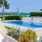 Willa Falesia Nature By The Portuguese Butler *