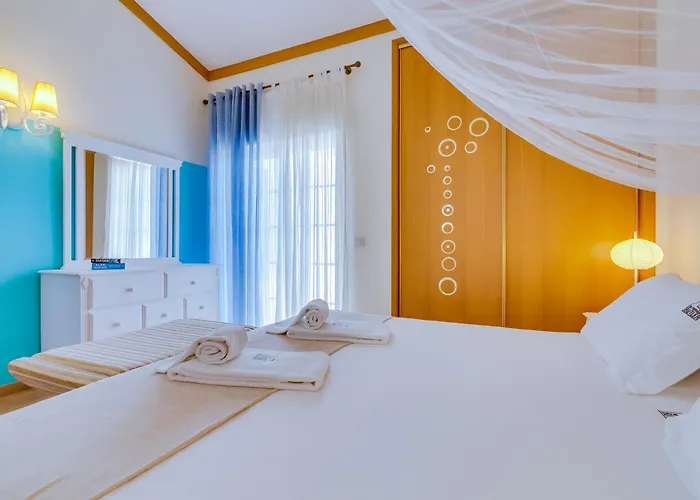 فيلة Falesia Nature By The Portuguese Butler *