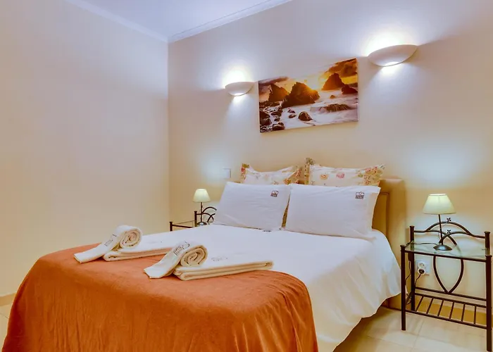 فيلة Falesia Nature By The Portuguese Butler *
