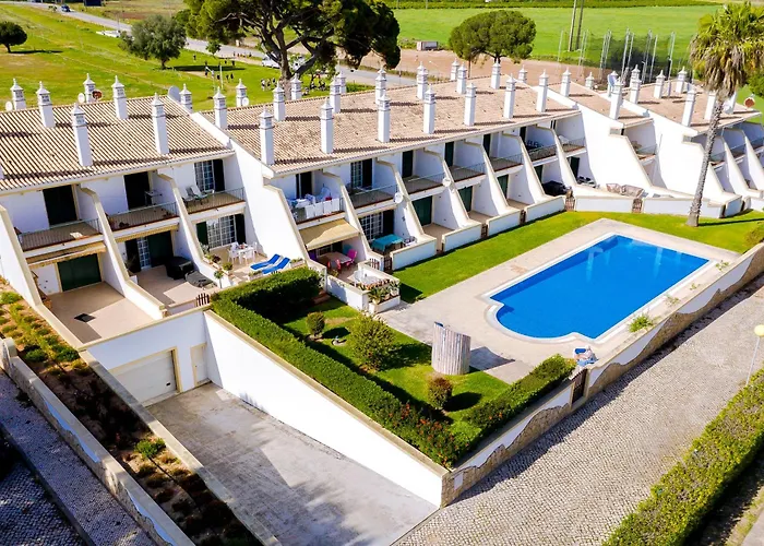 Falesia Nature By The Portuguese Butler البوفيرا