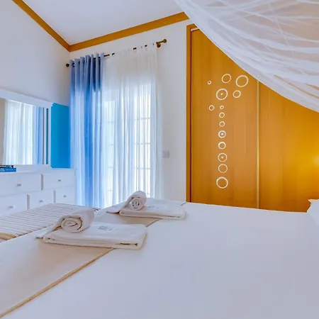 Villa Falesia Nature By The Portuguese Butler *